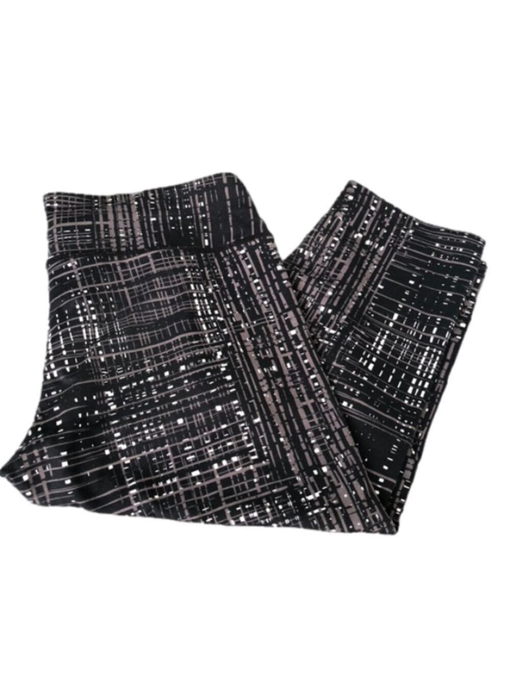 TUFF athletic crop leggings - Picture 1 of 7